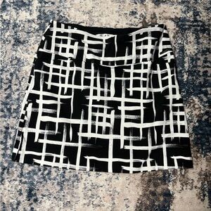 Woman’s Black and White Geometric SC&CO Skirt size S